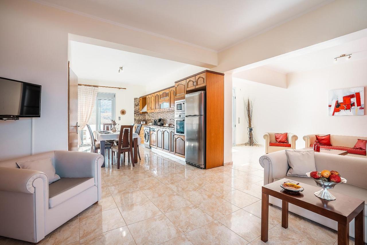White Pearl 2 Apartment Apolakkia